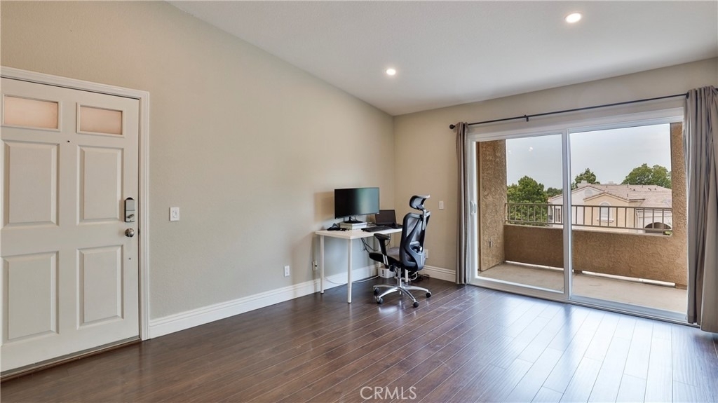 2320 Del Mar Way - Photo 5