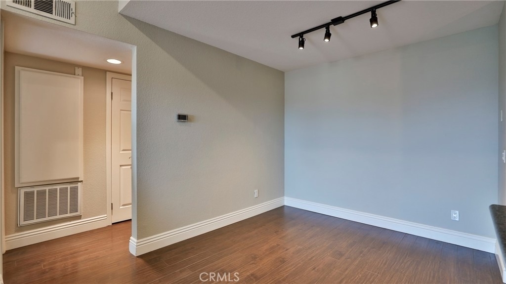 2320 Del Mar Way - Photo 6