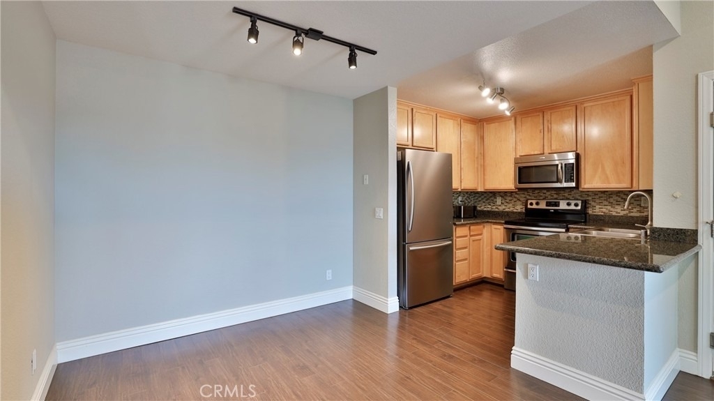 2320 Del Mar Way - Photo 7
