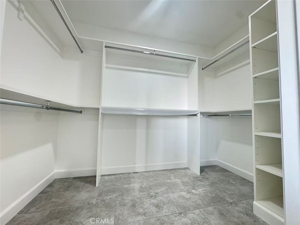 3233 E Cameron Avenue - Photo 8