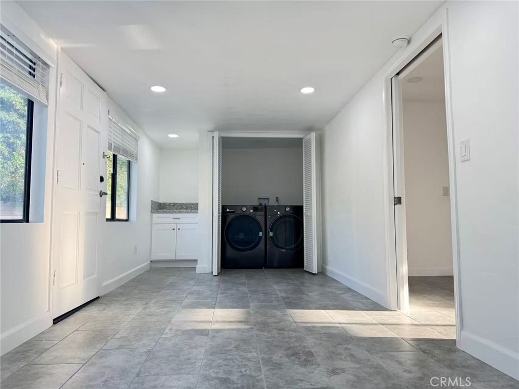 3233 E Cameron Avenue - Photo 15