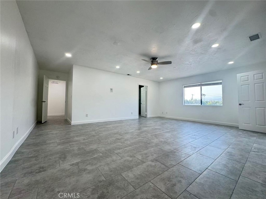 3233 E Cameron Avenue - Photo 5