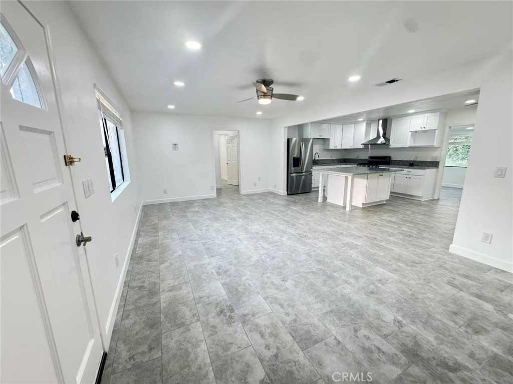 3233 E Cameron Avenue - Photo 0