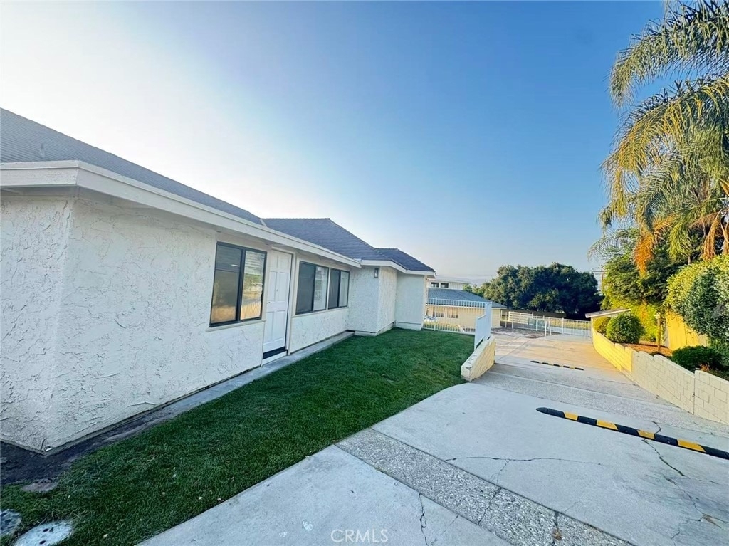 3233 E Cameron Avenue - Photo 19