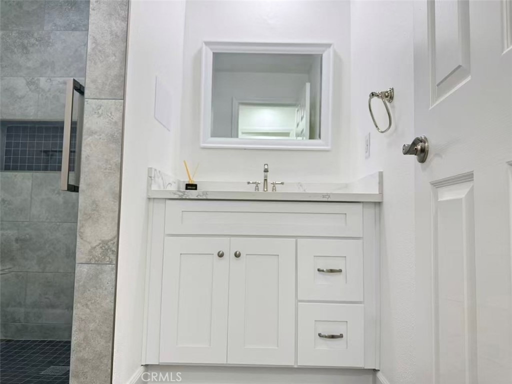 3233 E Cameron Avenue - Photo 12