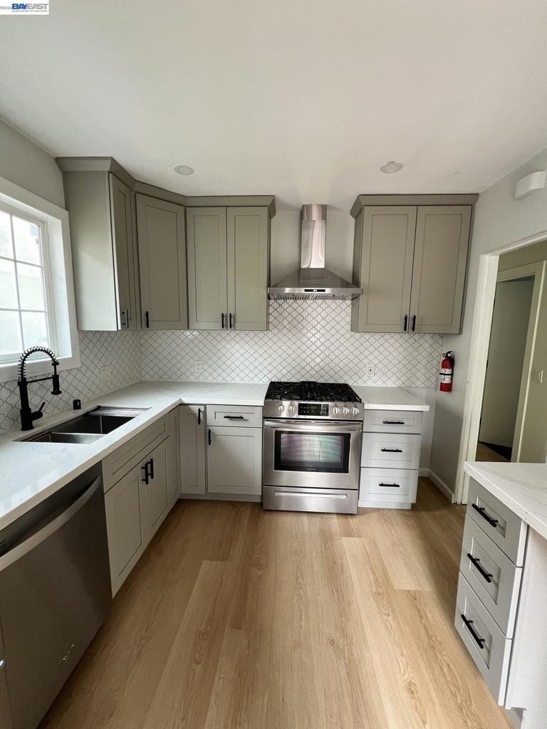 1910 Marin St, - Photo 5