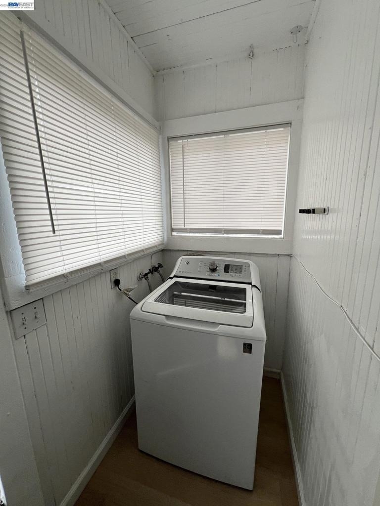 1910 Marin St, - Photo 3