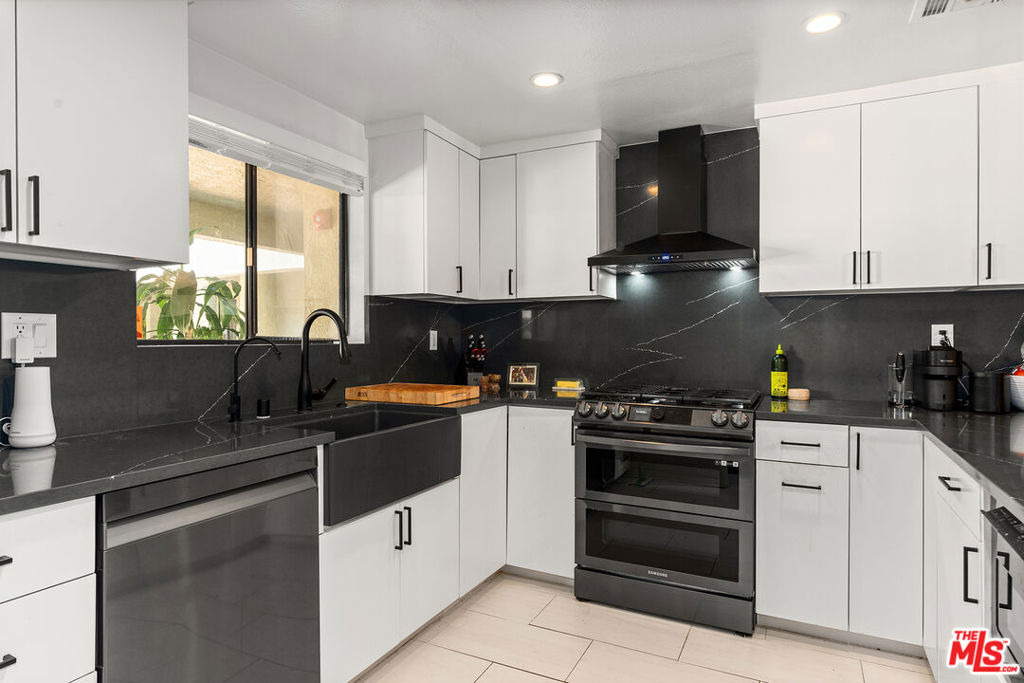 2018 Griffith Park Boulevard - Photo 1