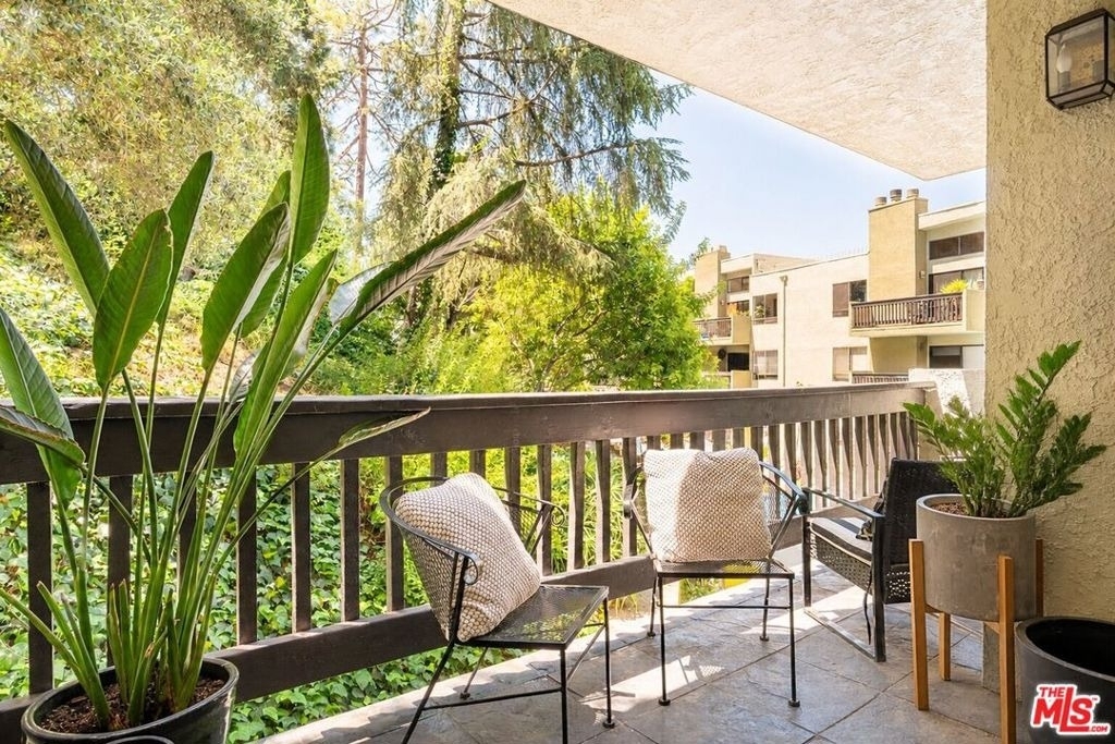 2018 Griffith Park Boulevard - Photo 14