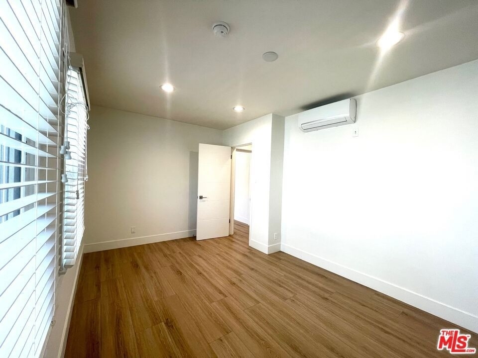 4441 Tujunga Avenue - Photo 18