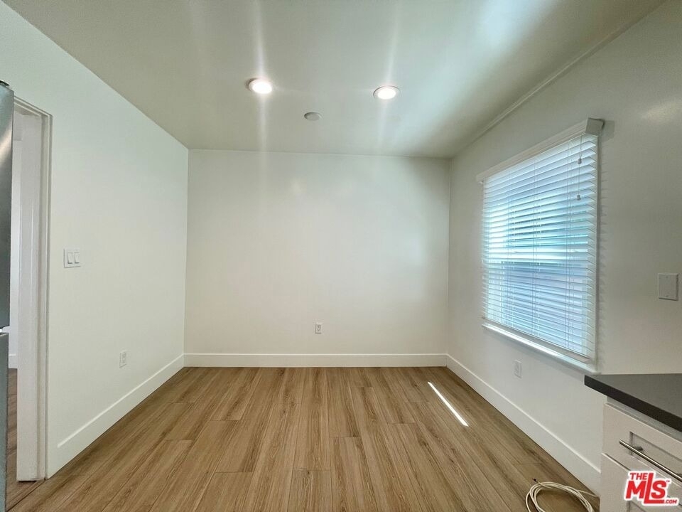 4441 Tujunga Avenue - Photo 14