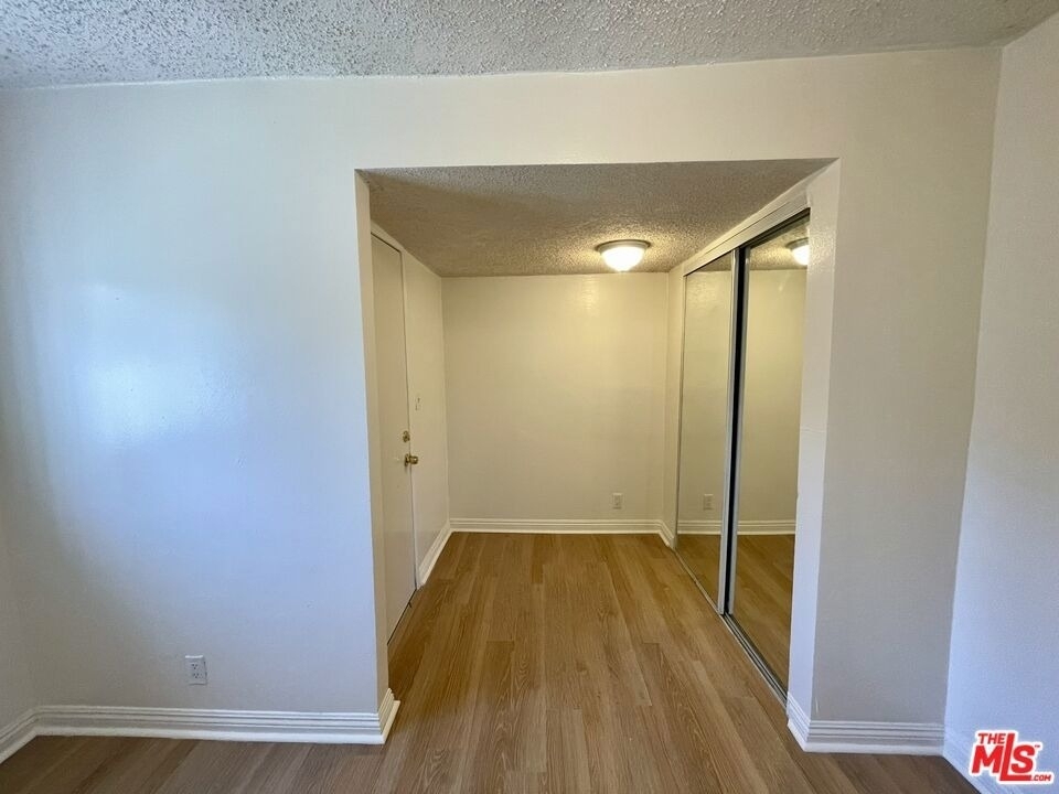 3421 Walton Avenue - Photo 14