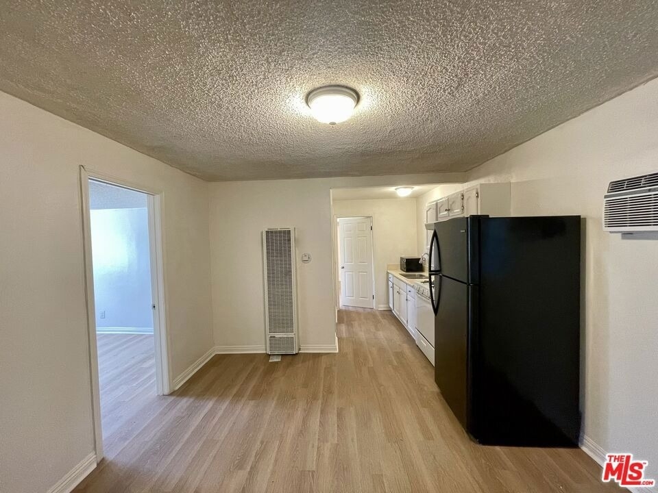 3421 Walton Avenue - Photo 4