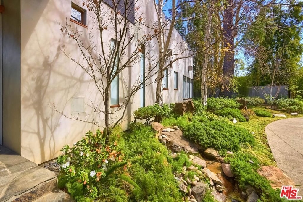 2238 Stradella Road - Photo 67