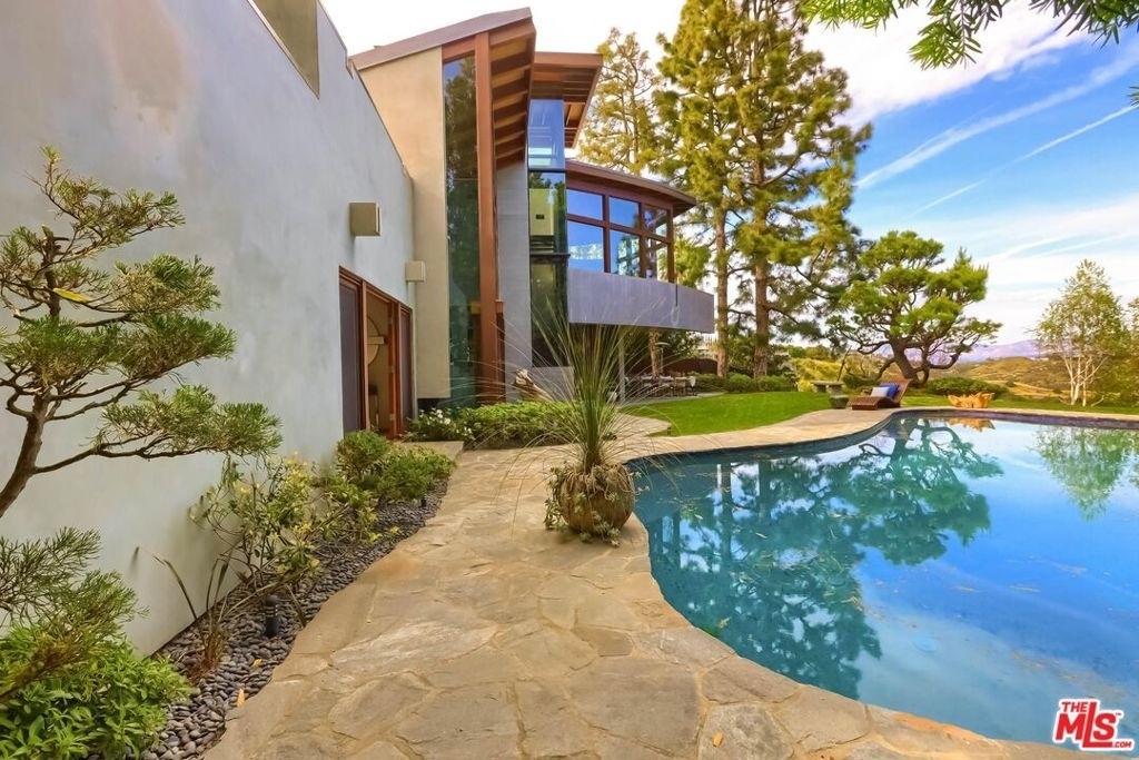 2238 Stradella Road - Photo 60