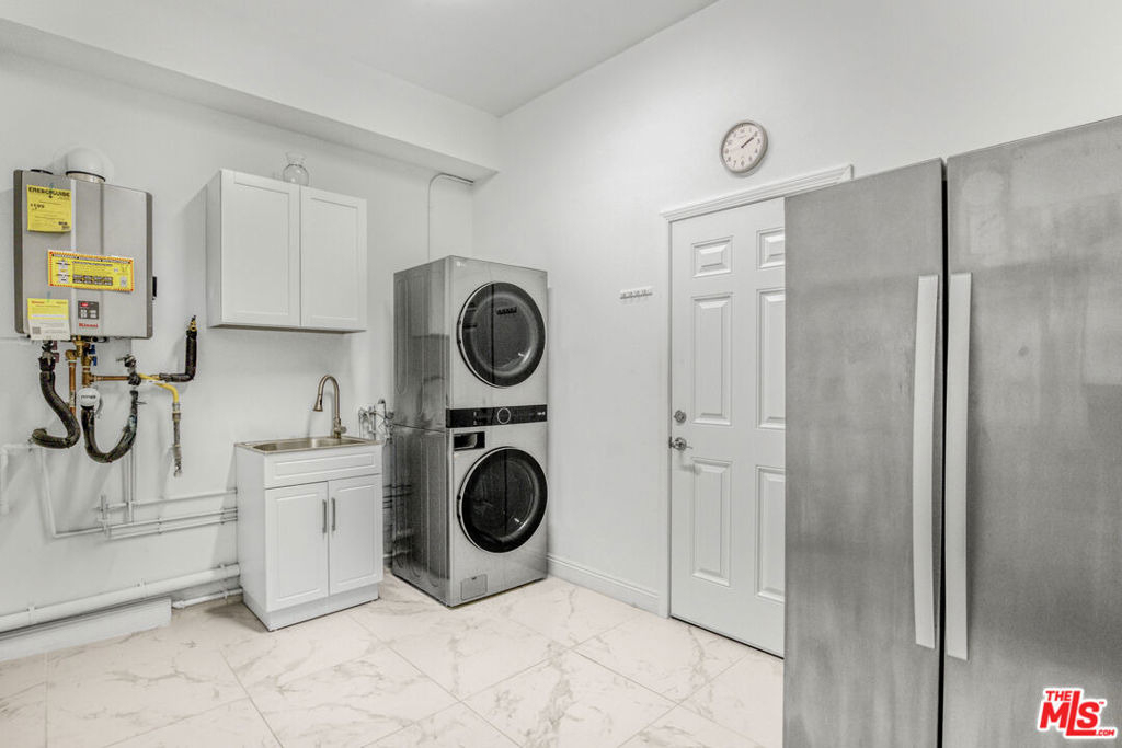 20326 W Liverpool Way - Photo 22