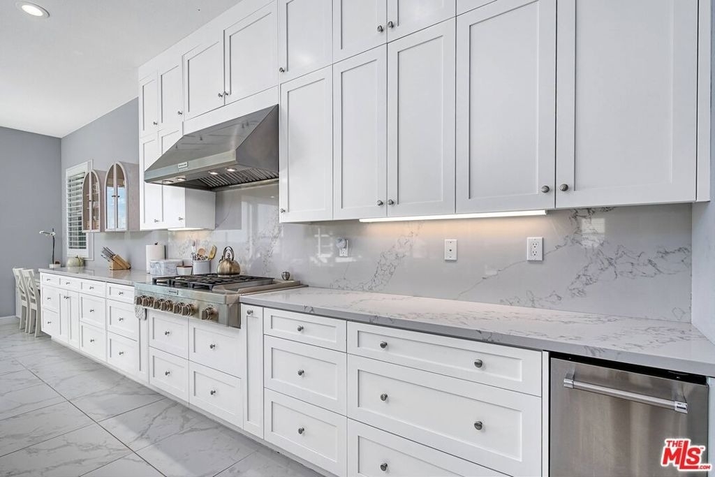 20326 W Liverpool Way - Photo 18