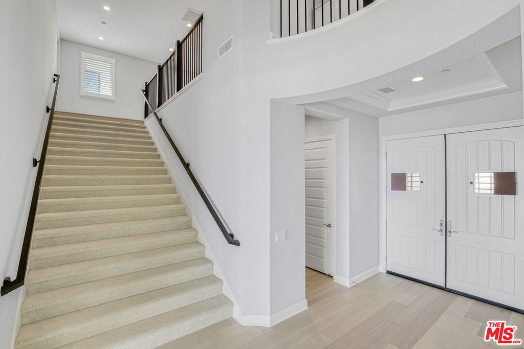 20326 W Liverpool Way - Photo 8