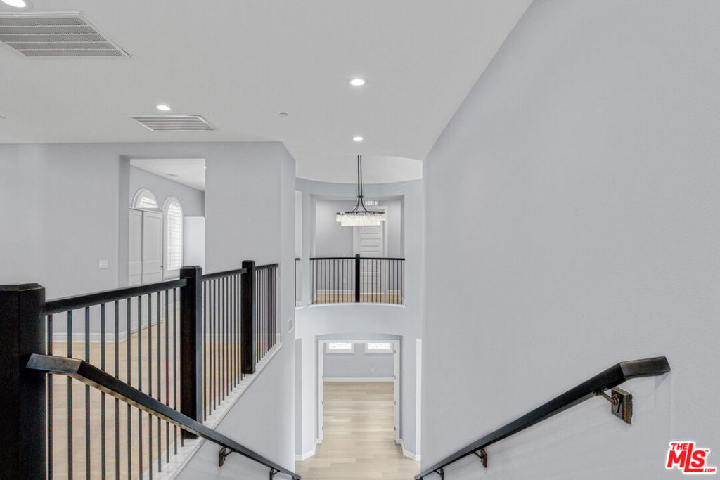 20326 W Liverpool Way - Photo 24