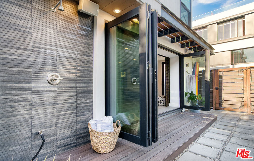 5317 Pacific Avenue - Photo 8