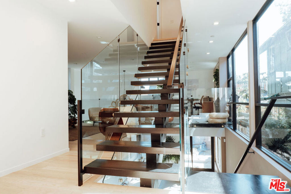 115 Park Place - Photo 8