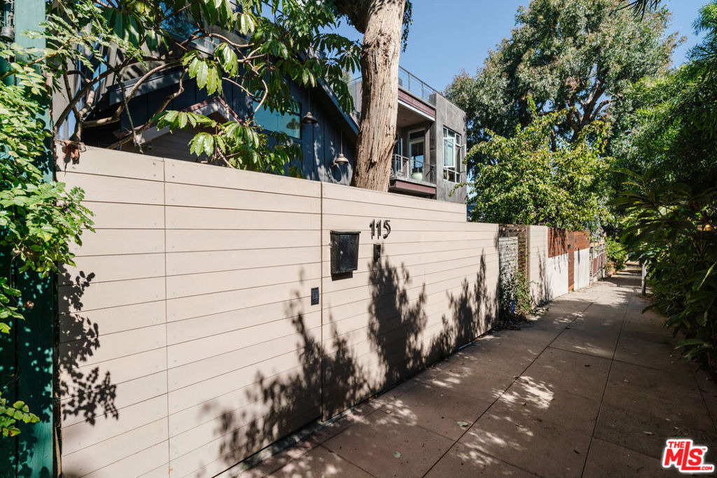 115 Park Place - Photo 39