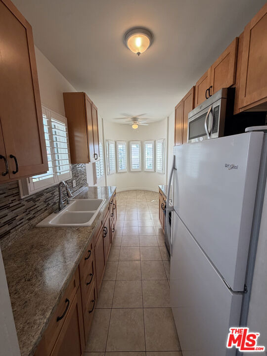 839 N Alexandria Avenue - Photo 26