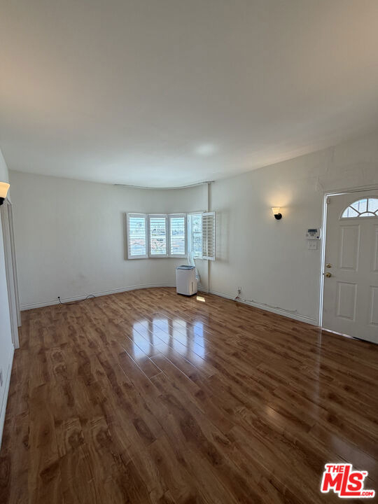 839 N Alexandria Avenue - Photo 3