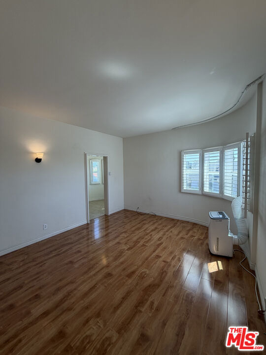 839 N Alexandria Avenue - Photo 1