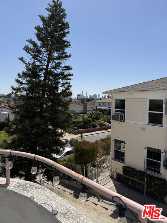 839 N Alexandria Avenue - Photo 38