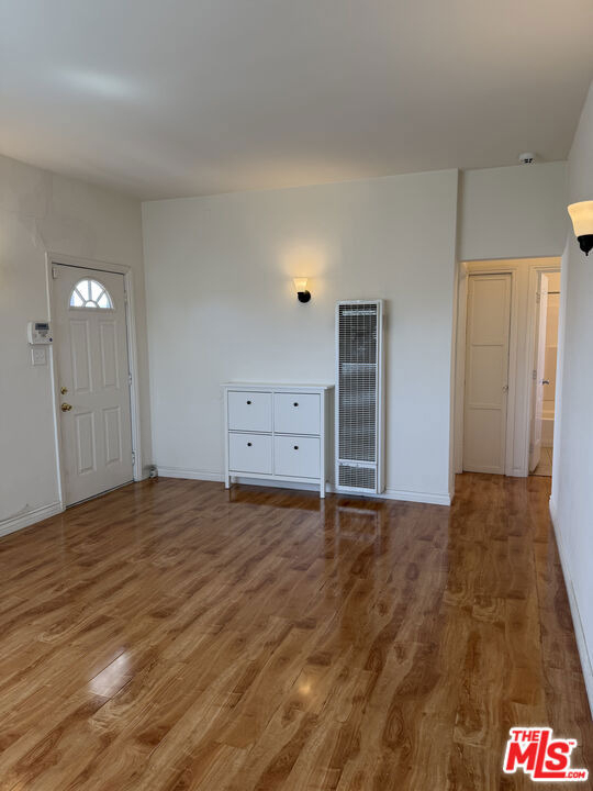839 N Alexandria Avenue - Photo 5