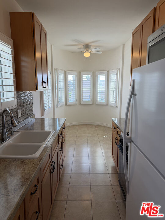 839 N Alexandria Avenue - Photo 25