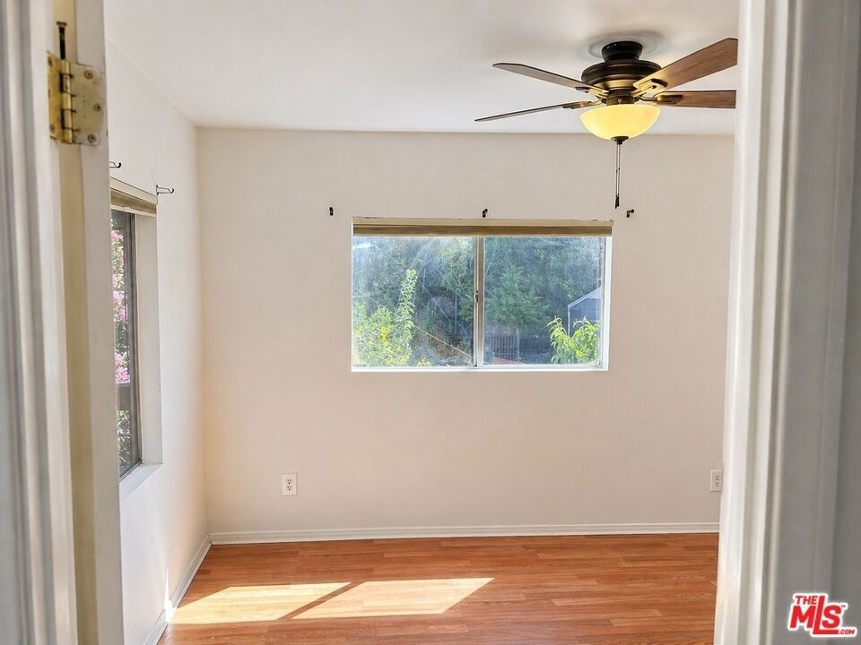 5966 Benner Street - Photo 8