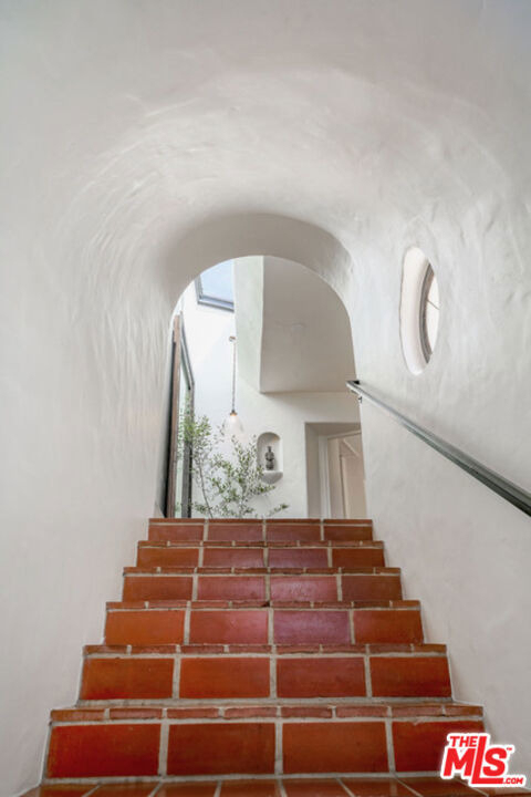 3351 N Knoll Drive - Photo 29