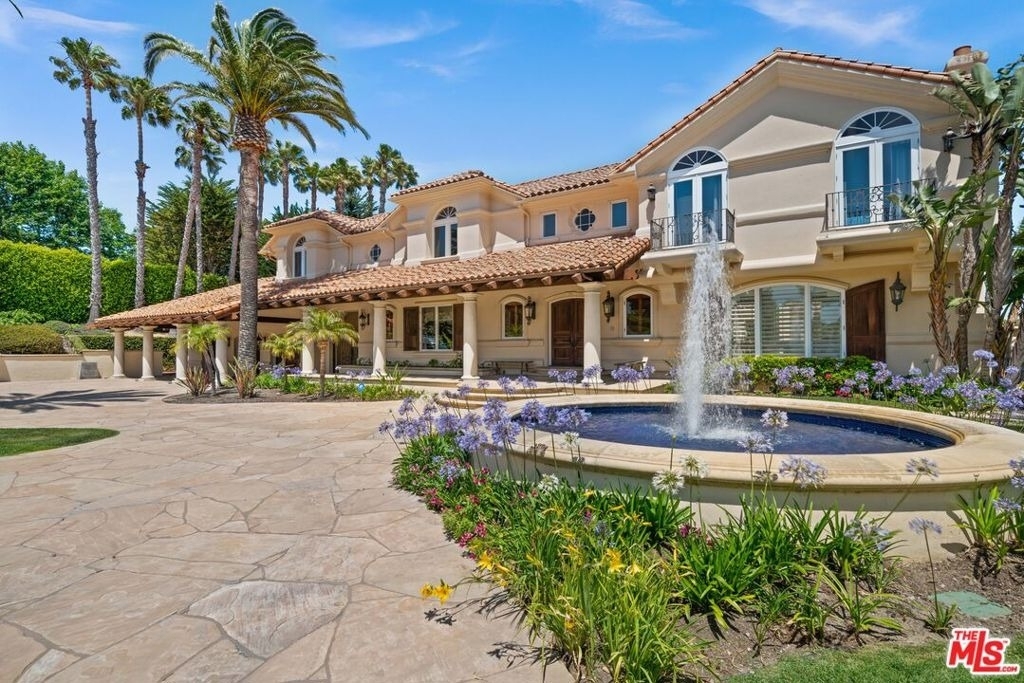 7160 Dume Drive - Photo 1