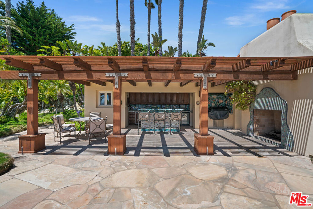 7160 Dume Drive - Photo 25