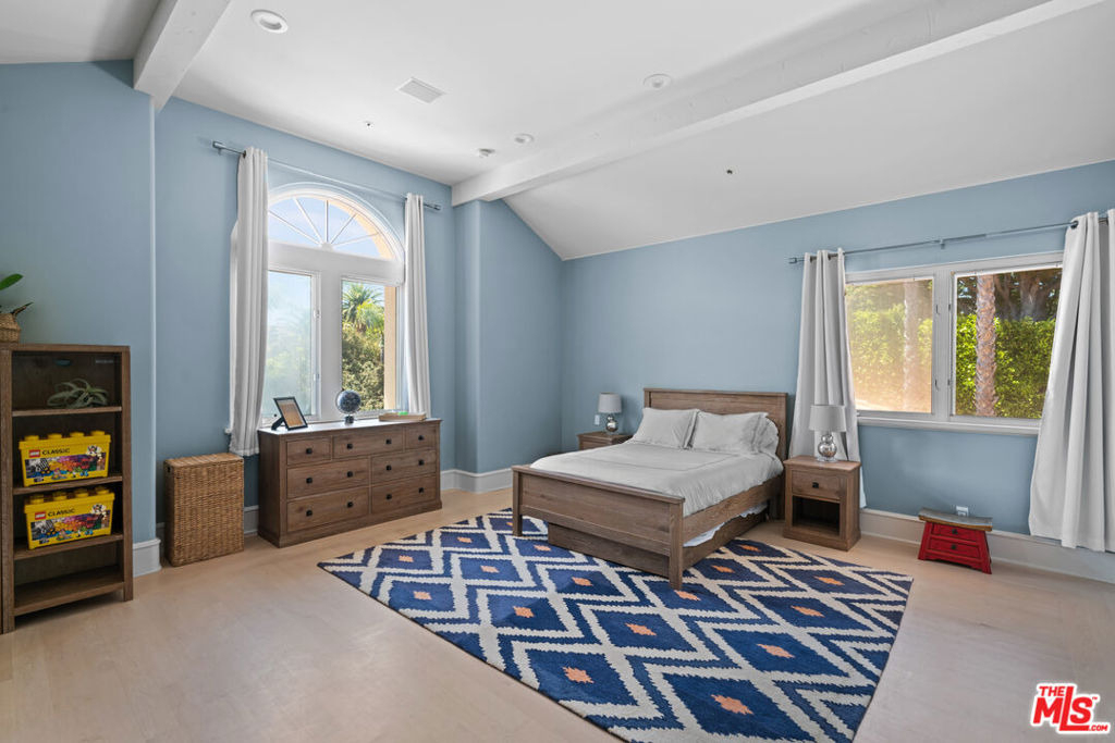 7160 Dume Drive - Photo 16