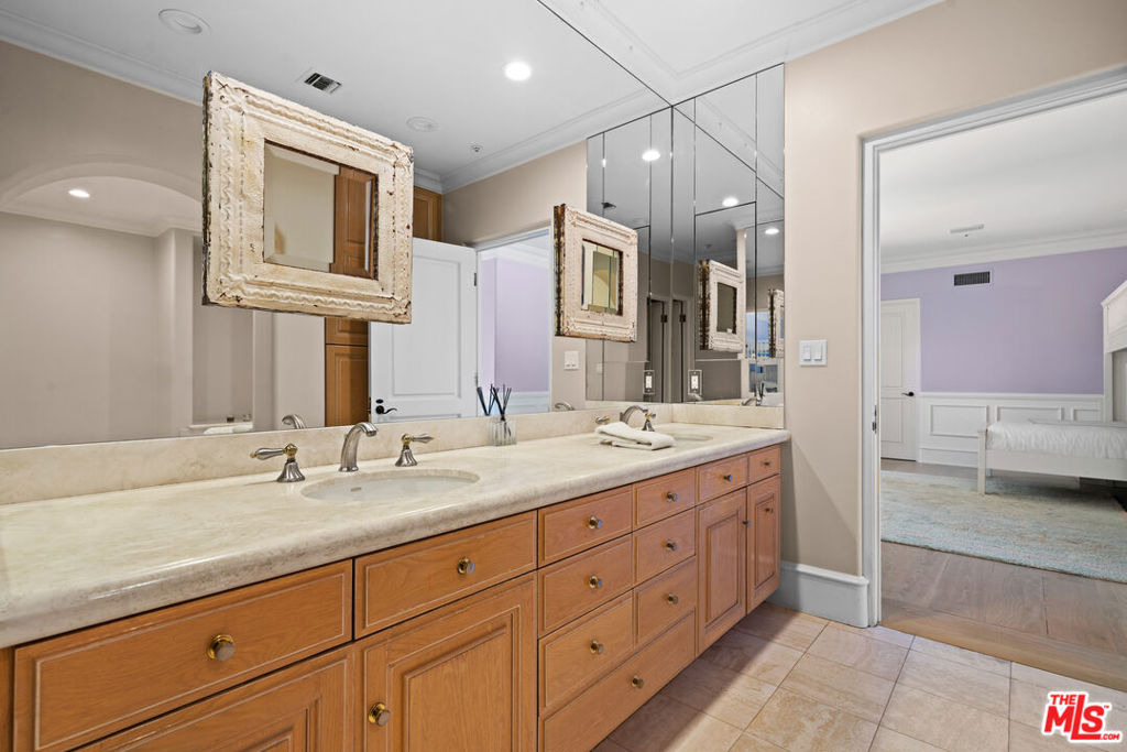 7160 Dume Drive - Photo 19