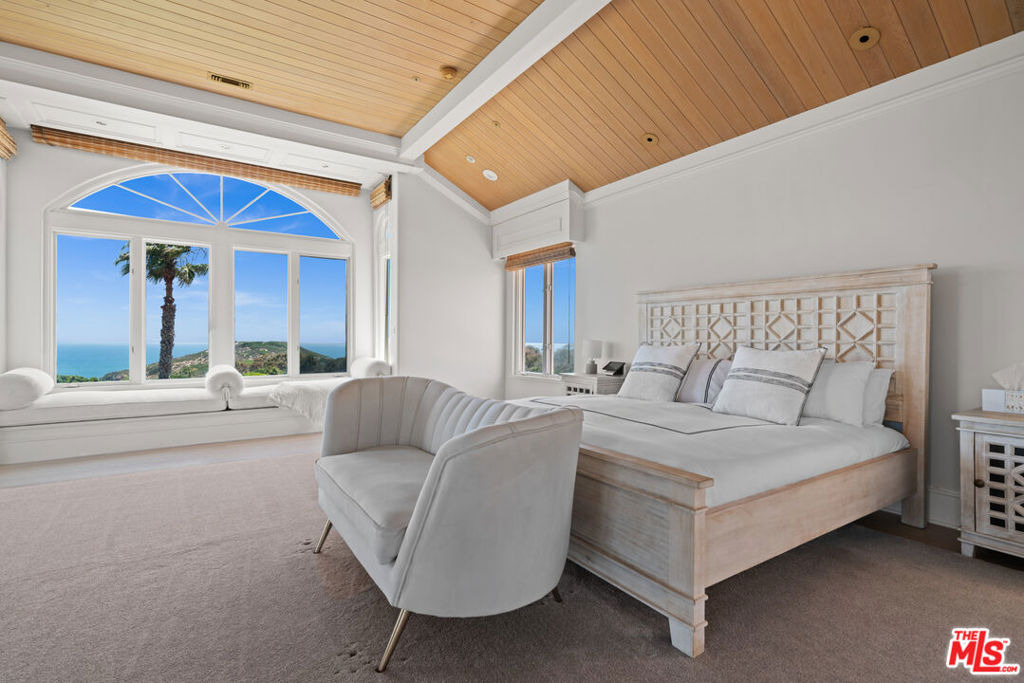 7160 Dume Drive - Photo 13