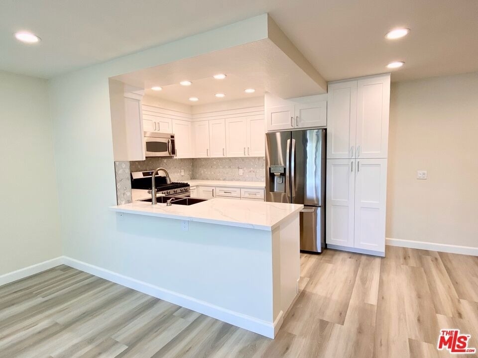 8515 Falmouth Avenue - Photo 4