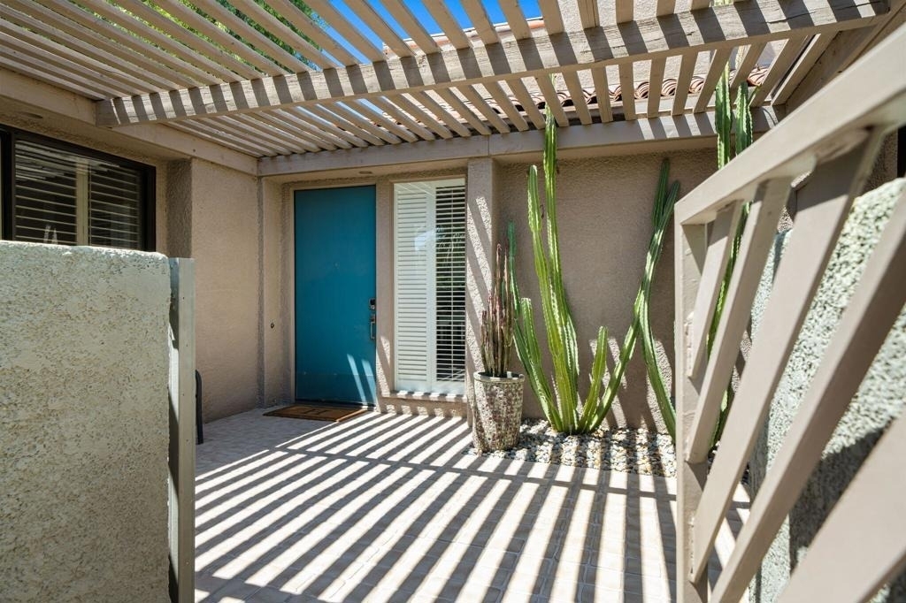 521 Desert West Drive - Photo 33