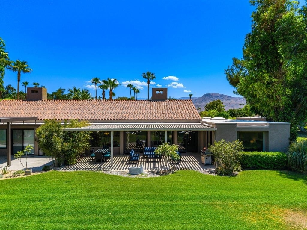 521 Desert West Drive - Photo 32