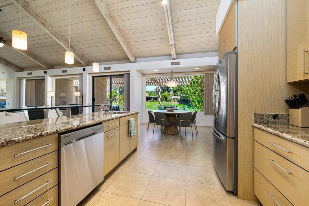 521 Desert West Drive - Photo 4