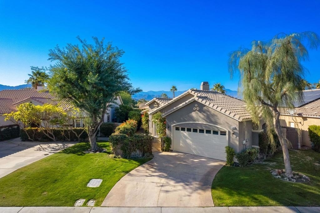 45809 Crosswater Street - Photo 1