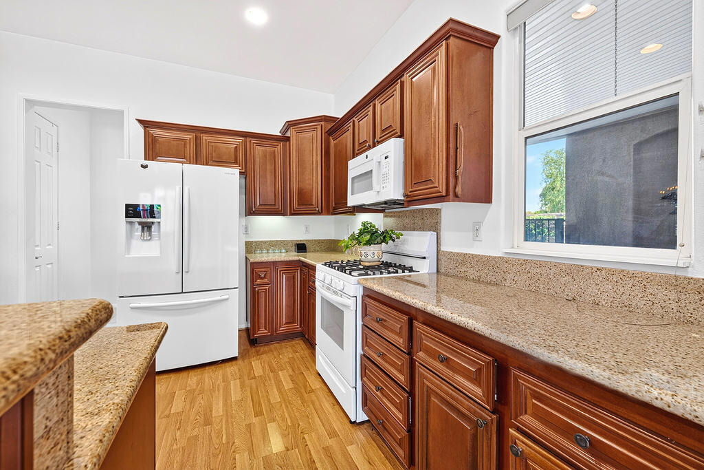 48638 Barrymore Street - Photo 10