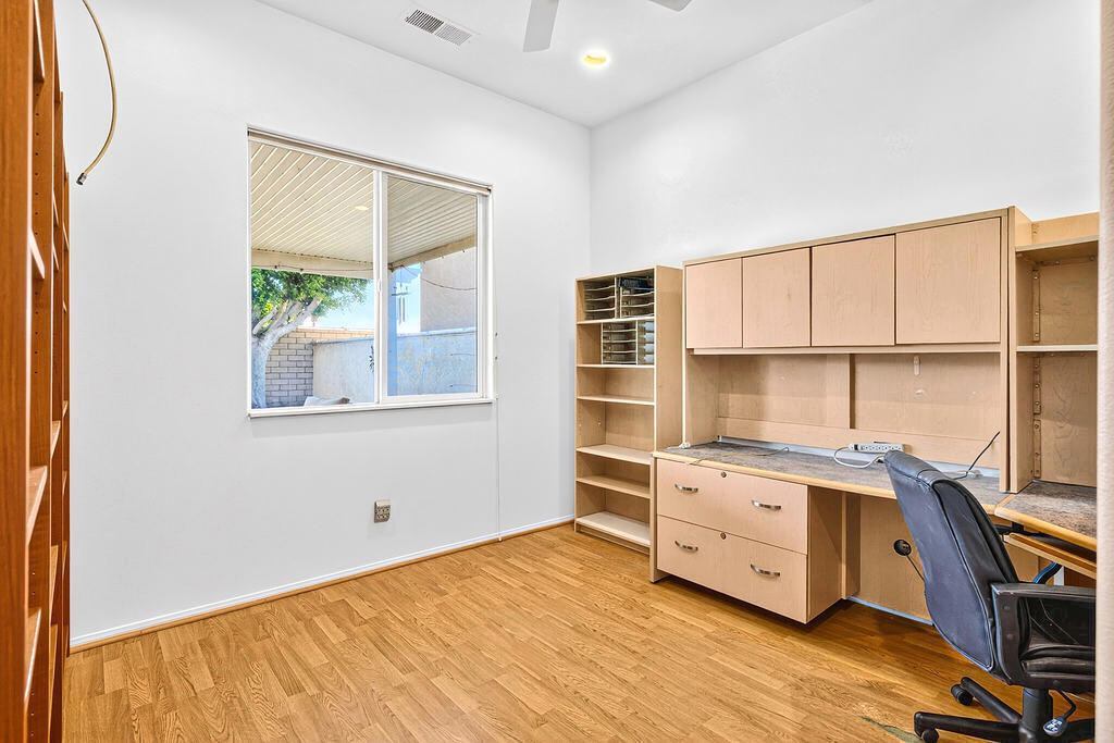 48638 Barrymore Street - Photo 15