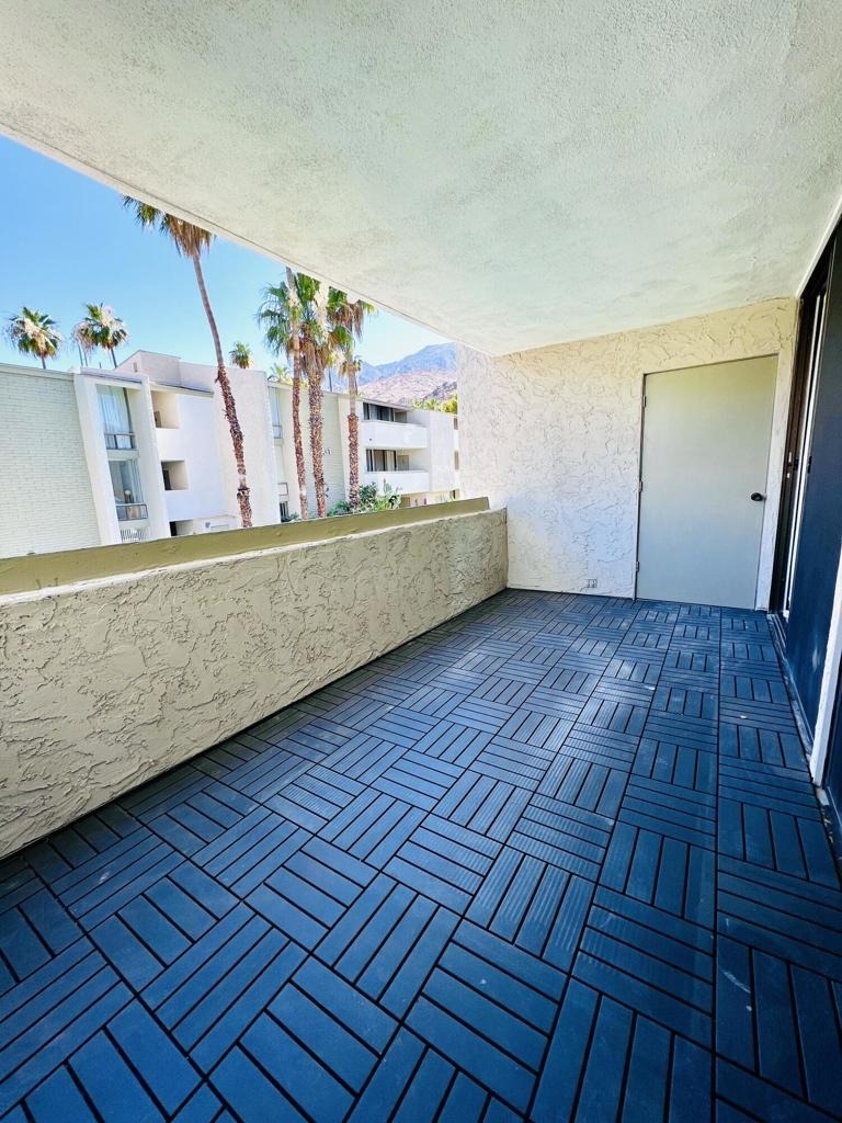 251 E La Verne Way - Photo 19