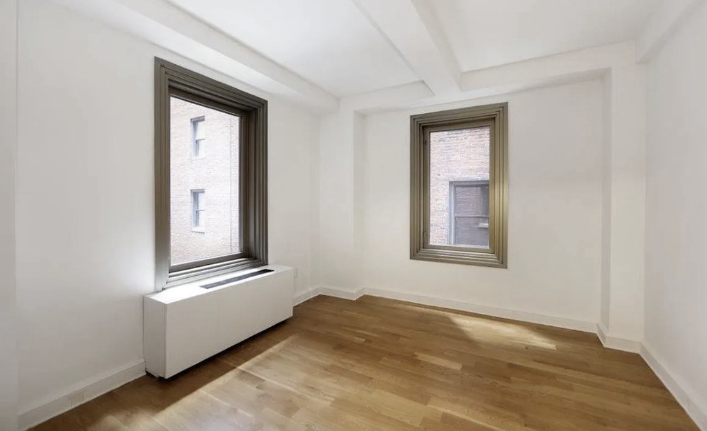 101 West 55th Street - Photo 3