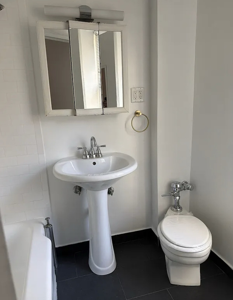 101 West 55th Street - Photo 5