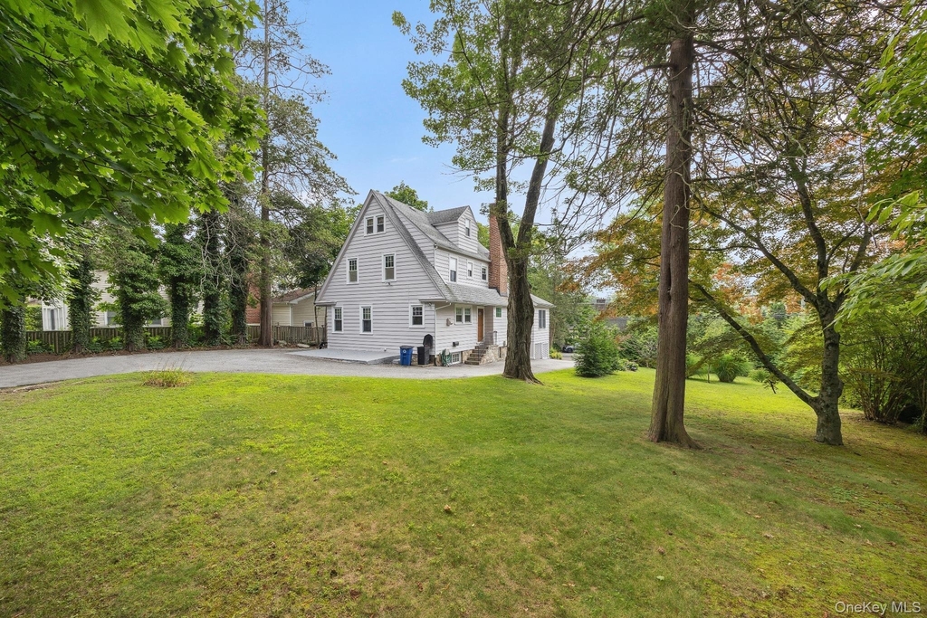 1235 Post Road - Photo 2